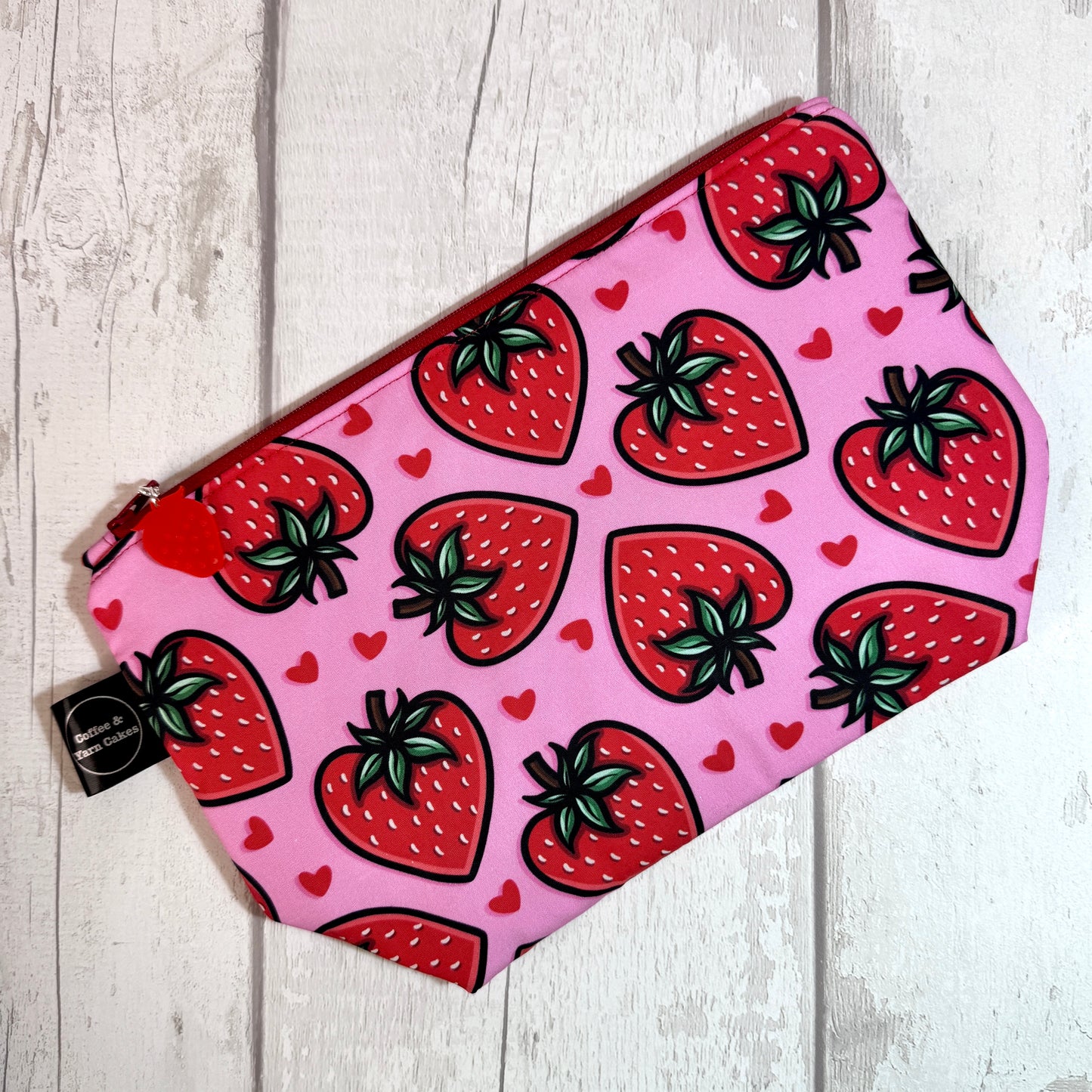 Strawberry Love Zipped Project Bag - Small/Sock Size