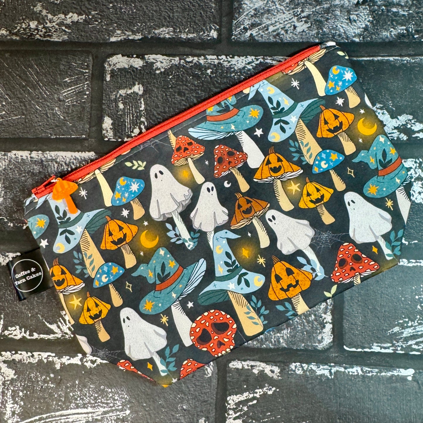 Spook Shrooms Zipped Project Bag - Small/Sock Size