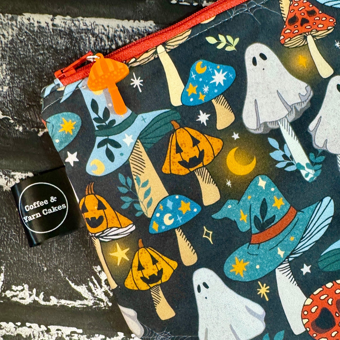 Spook Shrooms Zipped Project Bag - Small/Sock Size