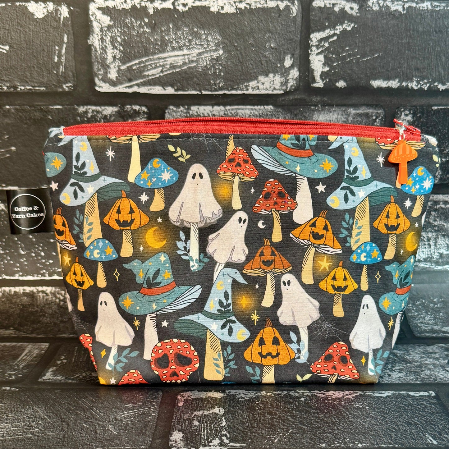 Spook Shrooms Zipped Project Bag - Small/Sock Size