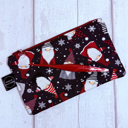 Snowflake Gnomes Zipped Notions Hook DPN Pouch/Case