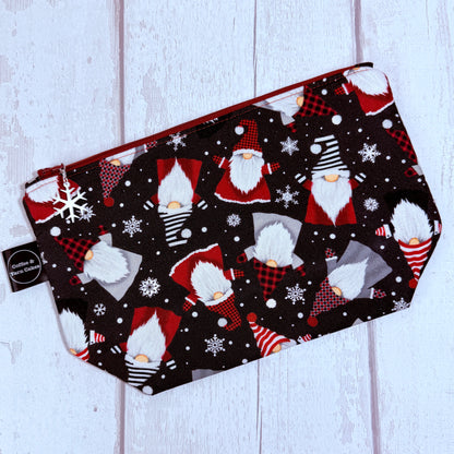 Snowflake Gnomes Zipped Project Bag - Small/Sock Size
