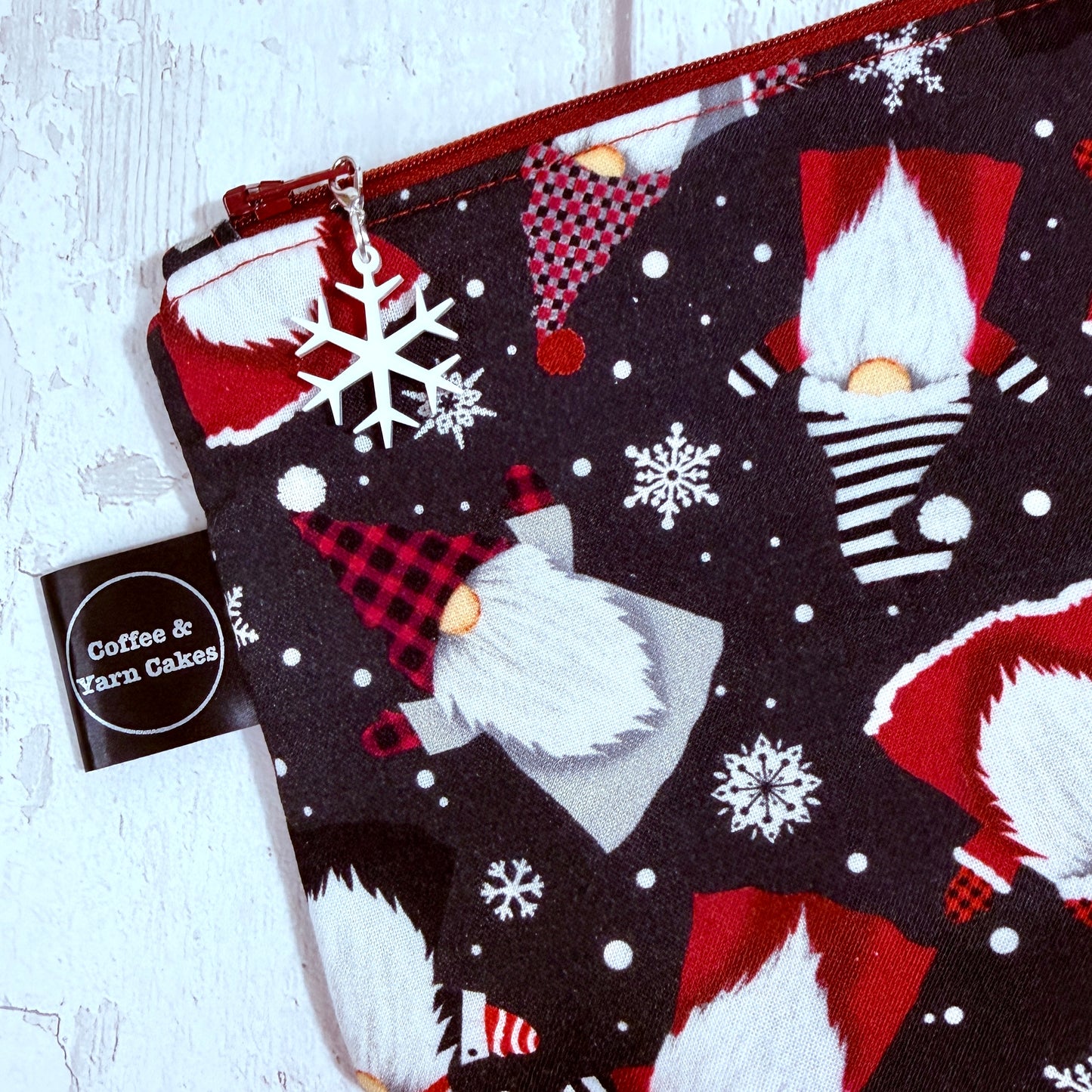 Snowflake Gnomes Zipped Project Bag - Small/Sock Size