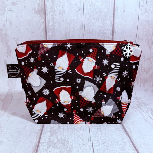 Snowflake Gnomes Zipped Project Bag - Small/Sock Size