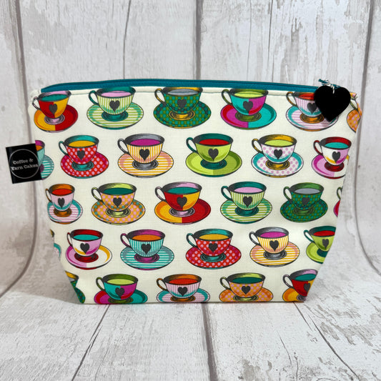 Curiouser Tea Time Cream Wonderland Zipped Project Bag - Small/Sock Size