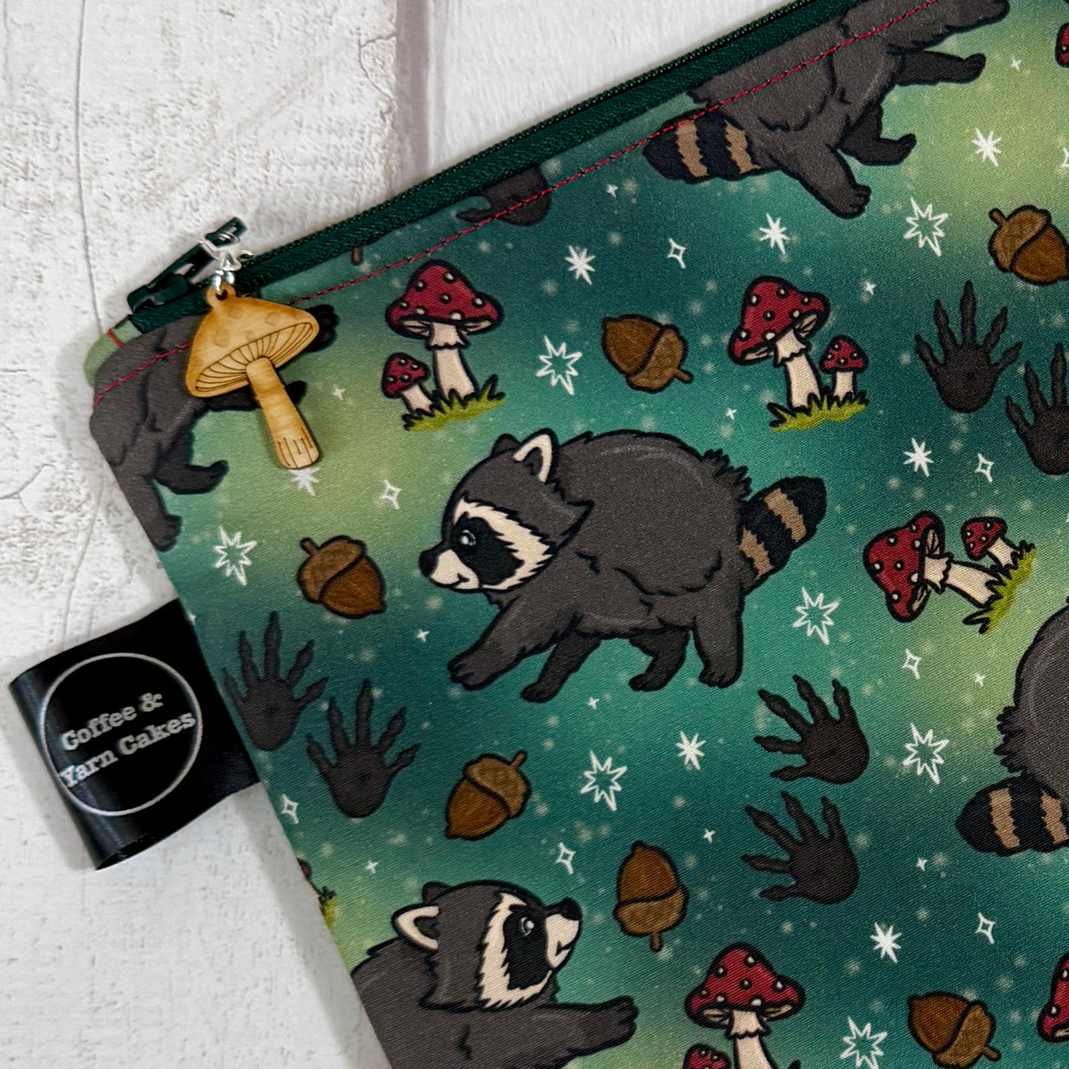 Jimothy Raccoon Zipped Project Bag - Small/Sock Size