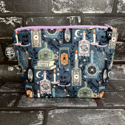 Spellbound Potions Zipped Project Bag - Small/Sock Size
