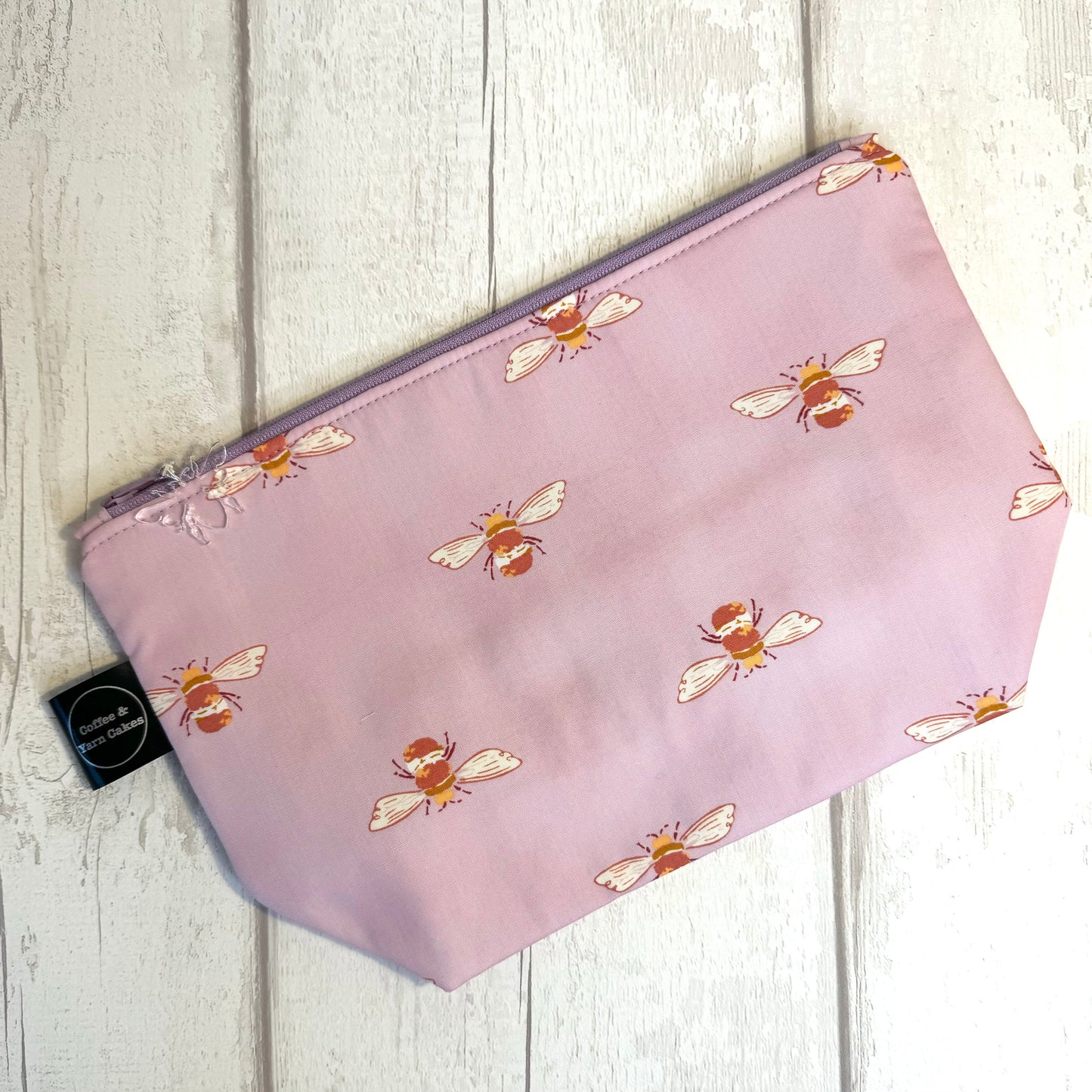 Sac à projets zippé Crafting Magic Lilac Bumble Bees - Petit/Taille chaussette
