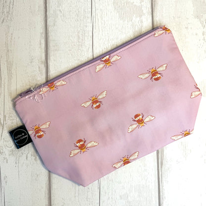 Sac à projets zippé Crafting Magic Lilac Bumble Bees - Petit/Taille chaussette